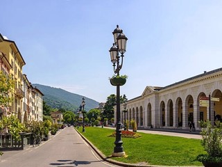 Attività commerciale in Vendita a Brescia, 270'000€, 160 m²