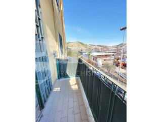 Trilocale in Vendita a Napoli, 124'000&euro;, 85 m²