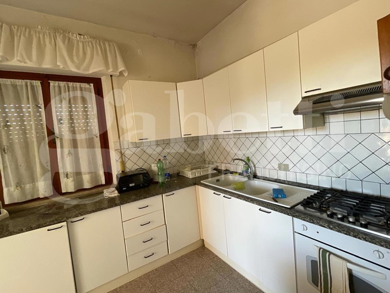 Casa Indipendente in Vendita a Nereto, 230'000€, 115 m², arredato
