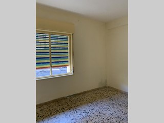 Trilocale in Vendita a Santo Stefano in Aspromonte, 30'000€, 70 m²