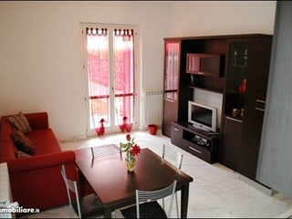 Villetta a schiera in Vendita a Sarzana, 195'000&euro;, 70 m², arredato