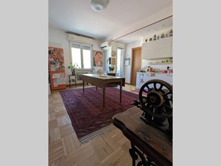 Bilocale in Vendita a Milano, zona Palmanova, 308'000€, 75 m²