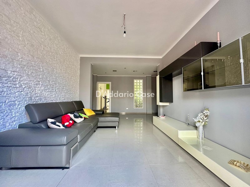 Trilocale in Vendita a Taranto, 98'000€, 100 m²