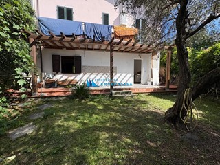 Bilocale in Vendita a Massa, 160'000&euro;, 50 m², arredato