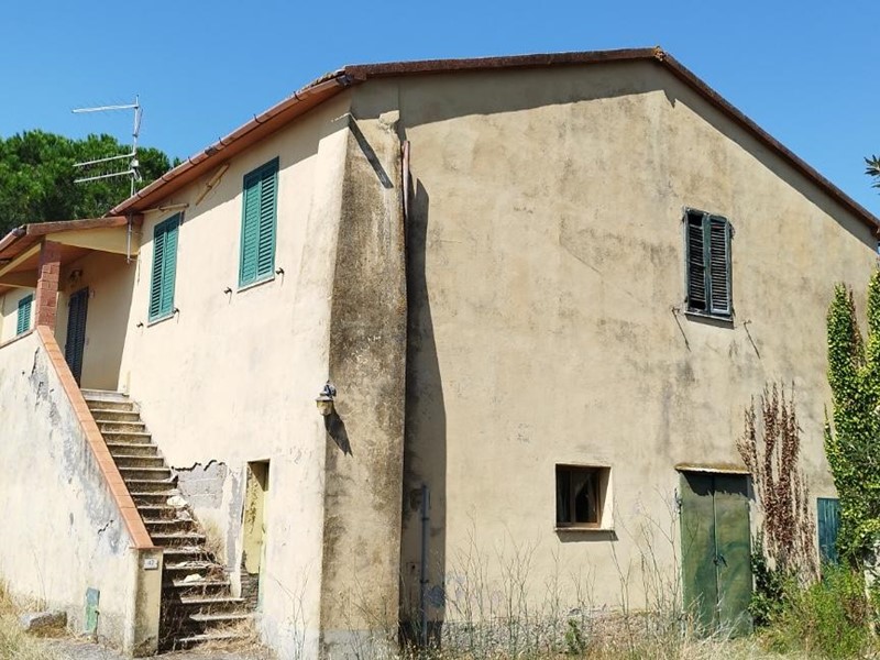 Attività commerciale in Vendita a Campagnatico, zona Arcille, 780'000€, 600 m²