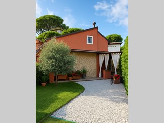 Villa bifamiliare in Vendita a Camaiore, zona Lido di Camaiore, 745'000&euro;, 130 m², arredato
