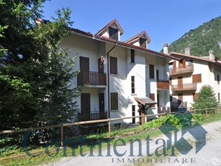 Trilocale in Vendita a Piazzatorre, 49'900€, 63 m²