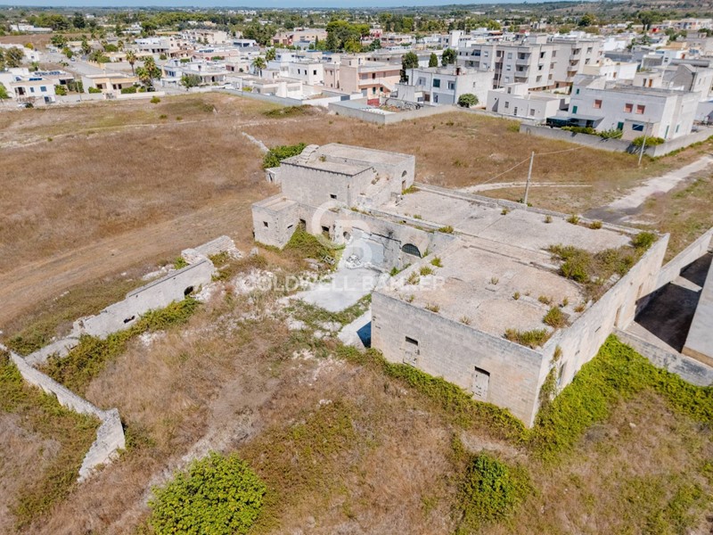Rustico in Vendita a Poggiardo, 690'000€, 821 m²