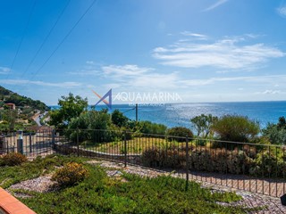 Bilocale in Vendita a Cipressa, 345'000€, 60 m²