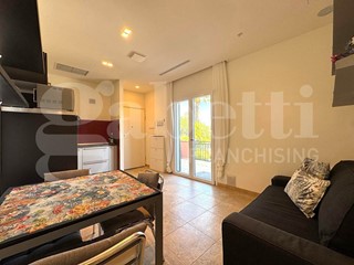 Trilocale in Vendita a Andora, 260'000€, 60 m², arredato