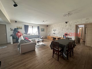 Villa bifamiliare in Vendita a Fiuggi, 240'000€, 150 m²