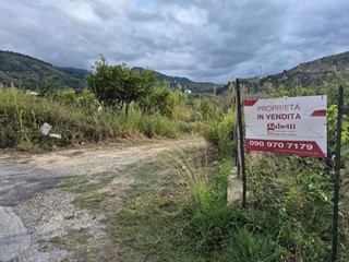 Casa Indipendente in Vendita a Barcellona Pozzo di Gotto, 320'000€, 120 m²