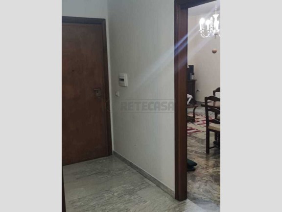 Appartamento in Vendita a Cassino, 260'000€, 184 m², con Box