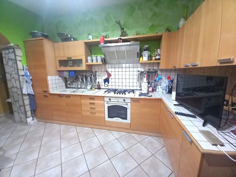 Casa Semi Indipendente in Vendita a Tivoli, zona Tivoli Terme, 247'000&euro;, 196 m²