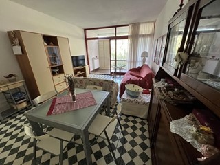 Bilocale in Vendita a Bibbona, zona Marina di Bibbona, 160'000€, 45 m², arredato