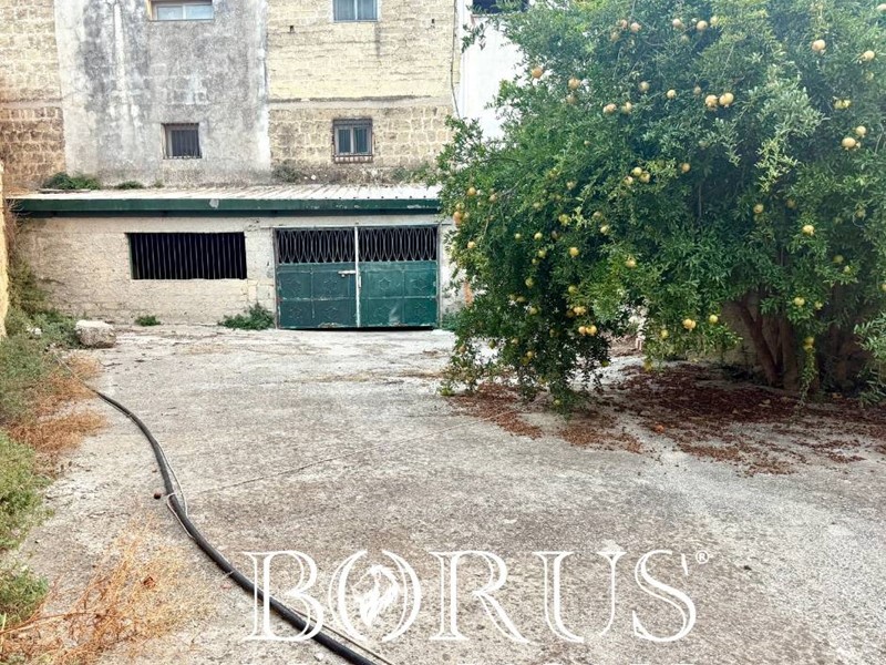 Terreno industriale in Affitto a San Cipriano d'Aversa, 400€, 80 m²