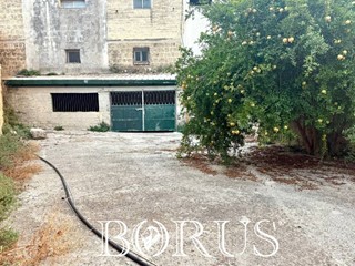 Terreno industriale in Affitto a San Cipriano d'Aversa, 400€, 80 m²