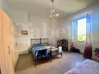 Quadrilocale in Vendita a Savona, 195'000€, 87 m², arredato