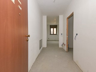 Quadrilocale in Vendita a Caluso, 75'000€, 103 m², con Box