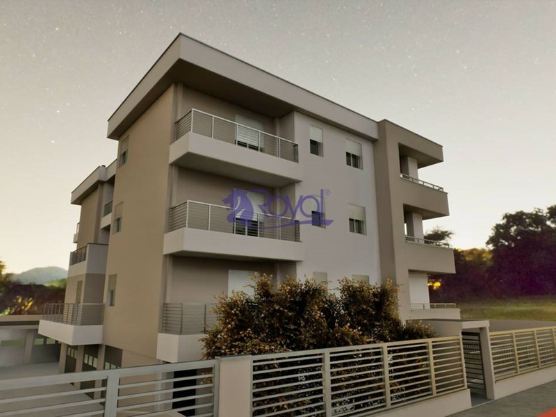 Trilocale in Vendita a Parabiago, 258'000€, 95 m²