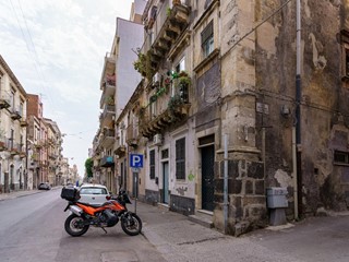 Bilocale in Vendita a Catania, 50'000&euro;, 70 m²
