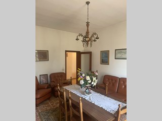 Casa Indipendente in Vendita a San Miniato, zona Scala, 180'000€, 185 m²