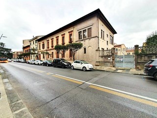 Bilocale in Affitto a Pisa, 1'000€, 65 m², arredato