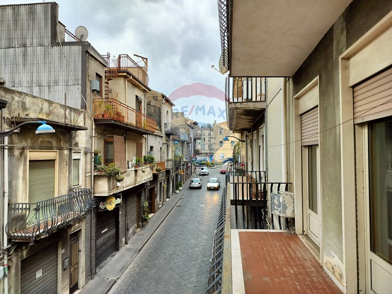 Appartamento in Affitto a Randazzo, 350€, 111 m²