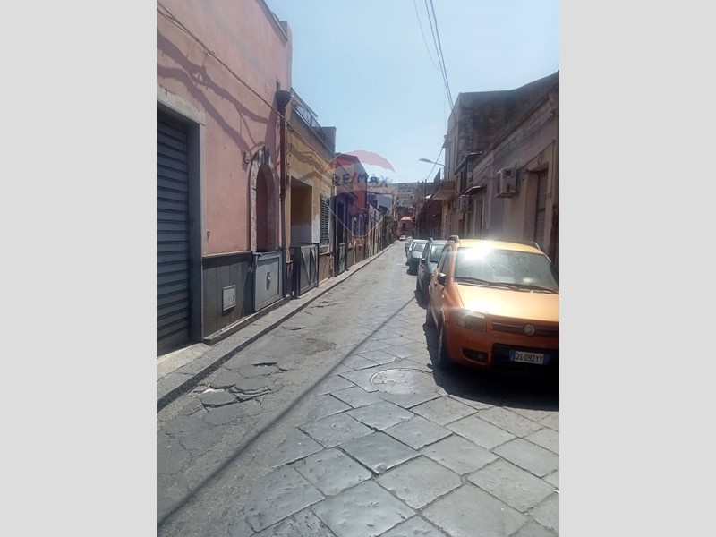 Casa Indipendente in Vendita a Catania, 42'000&euro;, 60 m²