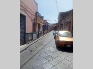 Casa Indipendente in Vendita a Catania, 42'000&euro;, 60 m²