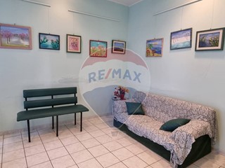 Immobile commerciale in Vendita a Paternò, 89'000€, 92 m²