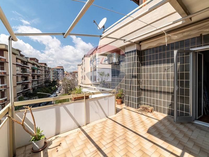 Quadrilocale in Vendita a Catania, 199'000&euro;, 140 m²