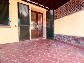 Casa Indipendente in Vendita a Cecina, 259'000€, 100 m²