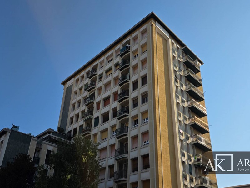 Attico in Vendita a Novara, 280'000€, 182 m²