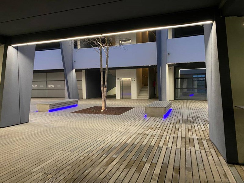 Ufficio in Affitto a Noventa Padovana, 2'000€, 195 m²