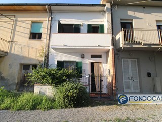 Casa Indipendente in Vendita a Ponsacco, 155'000€, 77 m²