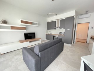 Bilocale in Affitto a Rimini, 1'100€, 60 m²