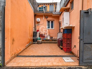 Casa Indipendente in Vendita a Giarre, 55'000€, 100 m²