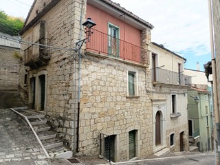 Trilocale in Vendita a Castelbottaccio, 15'000€, 110 m²