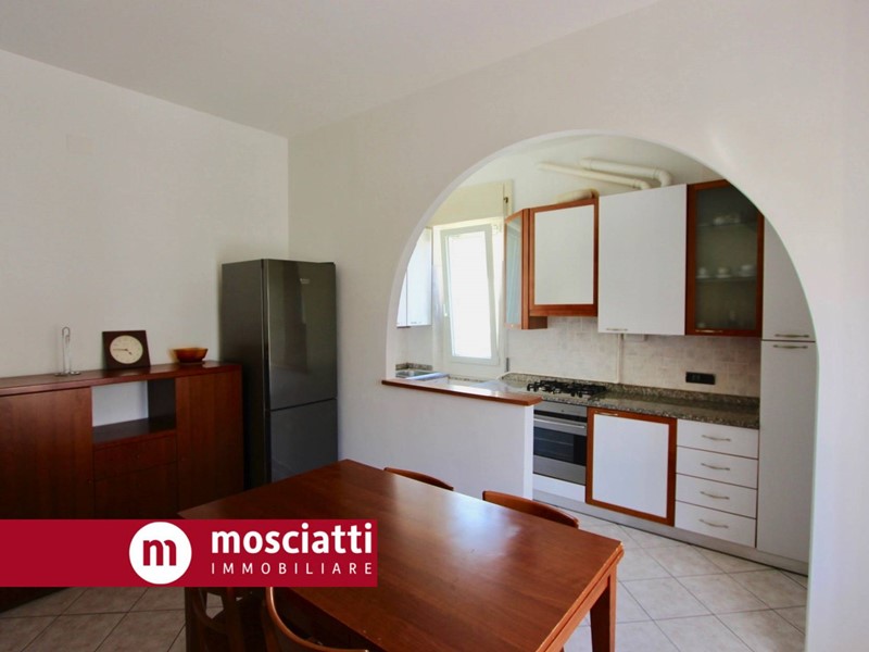 Appartamento in Vendita a Castelraimondo, 95'000&euro;, 120 m²