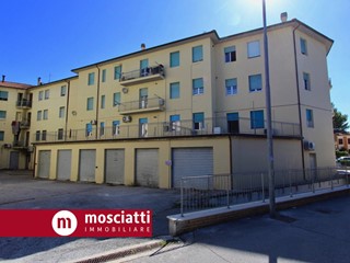 Box in Vendita a Matelica, 9'500&euro;, 14 m²