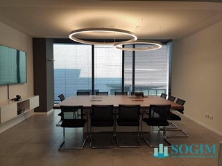 Ufficio in Affitto a Lissone, 6'250&euro;, 520 m²