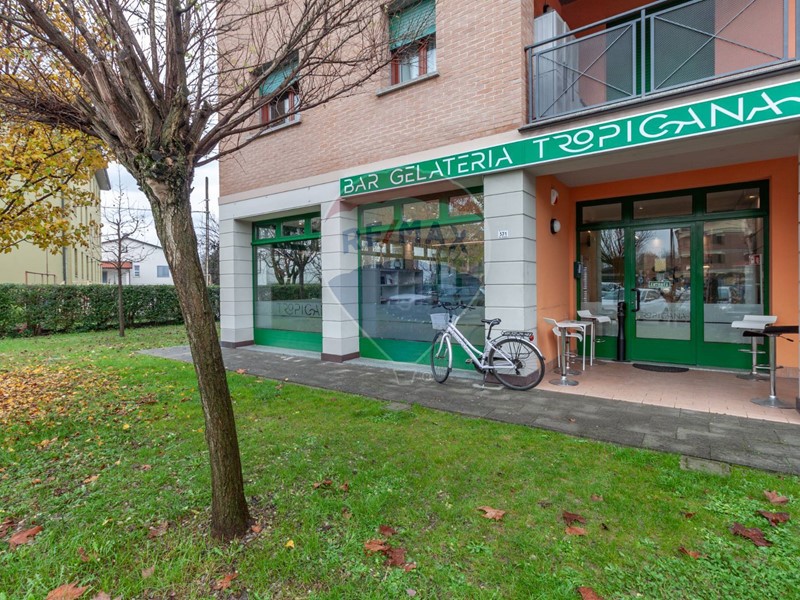 Attività commerciale in Vendita a Poviglio, 50'000€, 140 m²