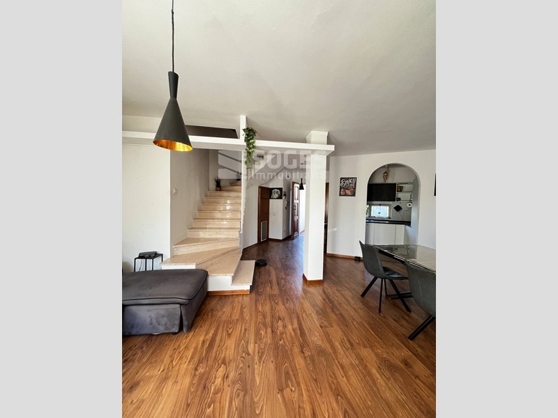 Appartamento in Vendita a Castelfranco Piandiscò, 250'000€, 150 m²