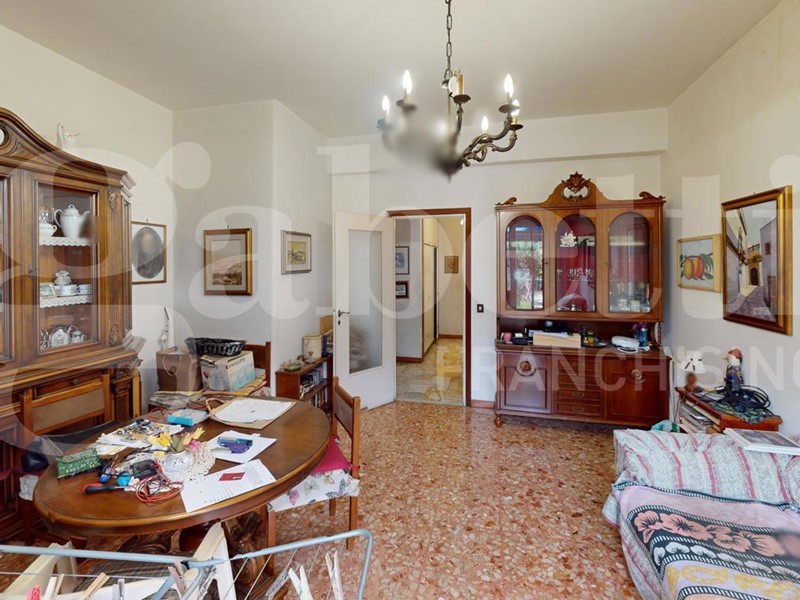 Trilocale in Vendita a Roma, 289'000&euro;, 117 m²