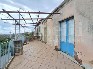 Casa Indipendente in Vendita a Mascali, 25'000€, 60 m²