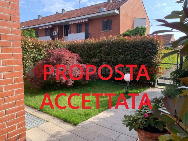 Villetta a schiera in Vendita a Castano Primo, 238'000€, 120 m²