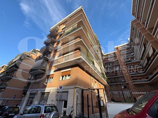 Trilocale in Vendita a Roma, 449'000&euro;, 122 m²