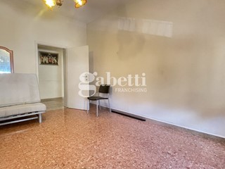 Trilocale in Vendita a Firenze, 290'000€, 75 m²
