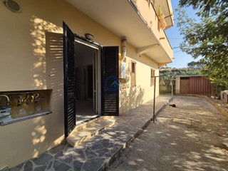 Stanza in Affitto a Catanzaro, zona Catanzaro Lido, 300&euro;, 120 m², arredato